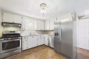 77 Surrey Ln, North Kingstown, RI 02852 - Photo 21