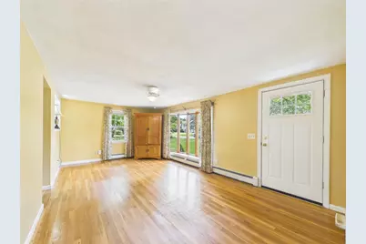77 Surrey Lane, North Kingstown, RI 02852 - Photo 5