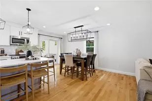 148 Hunts Ave, Pawtucket, RI 02861 - Photo 7