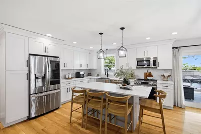 148 Hunts Avenue, Pawtucket, RI 02861 - Photo 9
