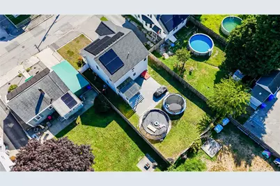 148 Hunts Avenue, Pawtucket, RI 02861 - Photo 3