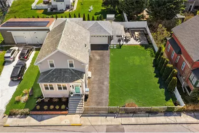 4 Vaughan Avenue, Newport, RI 02840 - Photo 1