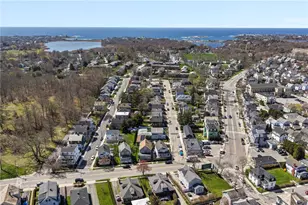 4 Vaughan Ave, Newport, RI 02840 - Photo 5