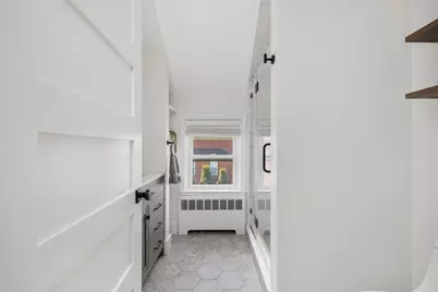 4 Vaughan Avenue, Newport, RI 02840 - Photo 17