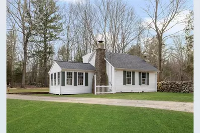 1896 Middle Road, East Greenwich, RI 02818 - Photo 3