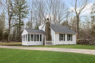 1896 Middle Rd, East Greenwich, RI 02818 - Photo 3