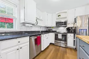 11 Winsor Park Way, Glocester, RI 02857 - Photo 9