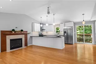 40 Sachem Rd, North Kingstown, RI 02852 - Photo 3