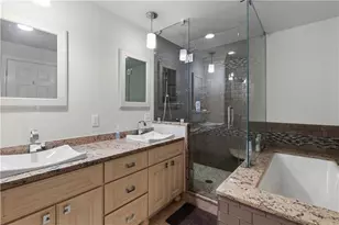6 Varnum Ave, Bristol, RI 02809 - Photo 11