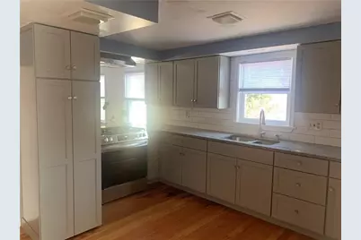 20 Farm Street, Providence, RI 02908 - Photo 23