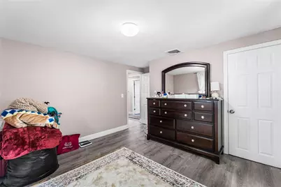 60 Hendrick Street, Providence, RI 02908 - Photo 17