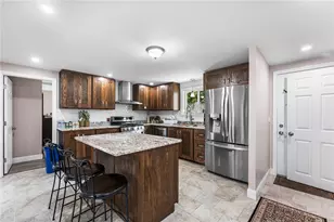 60 Hendrick St, Providence, RI 02908 - Photo 5