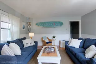 28 Narragansett Ave, Newport, RI 02840 - Photo 3