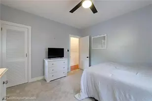 28 Narragansett Ave, Newport, RI 02840 - Photo 13