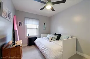 28 Narragansett Ave, Newport, RI 02840 - Photo 9