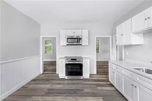 117 Chestnut Hill Ave, Cranston, RI 02920 - Photo 9