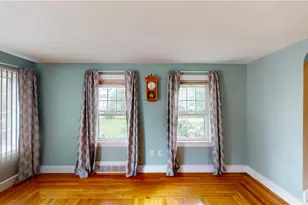 19 Paul St, Pawtucket, RI 02861 - Photo 7
