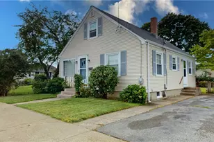 19 Paul St, Pawtucket, RI 02861 - Photo 1