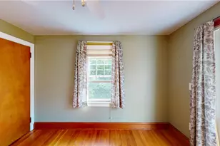 19 Paul St, Pawtucket, RI 02861 - Photo 17