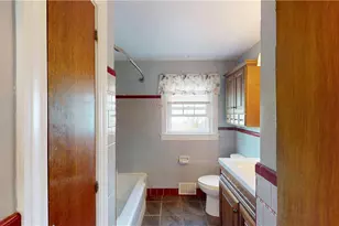 19 Paul St, Pawtucket, RI 02861 - Photo 19
