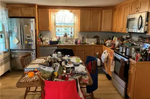 74 Aberdeen St, West Warwick, RI 02893 - Photo 5