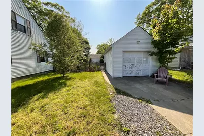 74 Aberdeen Street, West Warwick, RI 02893 - Photo 3