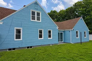 95 Ames St, Pawtucket, RI 02861 - Photo 33