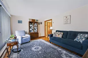 16 Marigold Dr, Warwick, RI 02889 - Photo 5