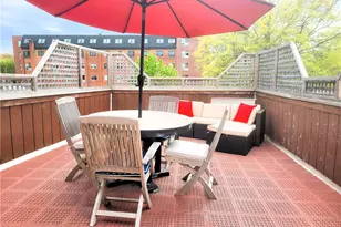 10 Collins St, Newport, RI 02840 - Photo 9