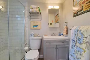 10 Collins St, Newport, RI 02840 - Photo 19
