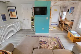 10 Collins St, Newport, RI 02840 - Photo 13