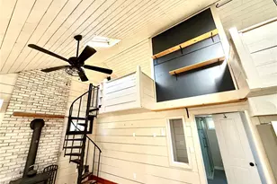 35 Island Ave, Portsmouth, RI 02871 - Photo 7