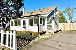 35 Island Ave, Portsmouth, RI 02871 - Photo 1