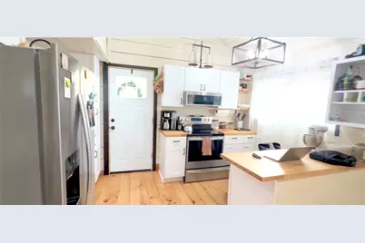 35 Island Avenue, Portsmouth, RI 02871 - Photo 3