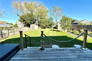 35 Island Ave, Portsmouth, RI 02871 - Photo 19