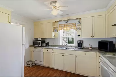 129 Church Street, Westerly, RI 02808 - Photo 5