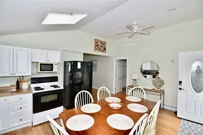 8 Utter Street, Westerly, RI 02891 - Photo 5