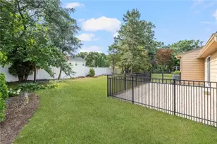 56 Fashion Dr, Warwick, RI 02886 - Photo 5