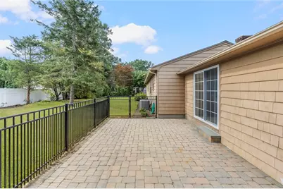 56 Fashion Drive, Warwick, RI 02886 - Photo 13