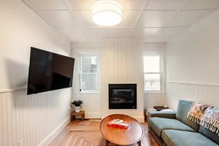 36 Dearborn St, Newport, RI 02840 - Photo 15