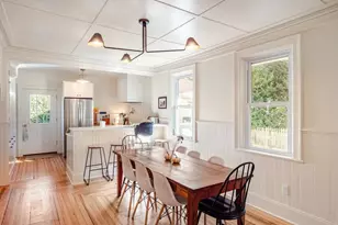 36 Dearborn St, Newport, RI 02840 - Photo 5