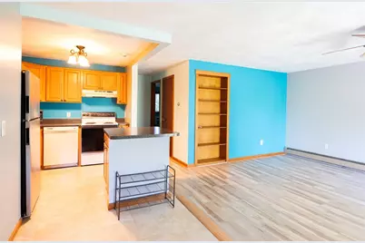 2 Angle Street #8, Lincoln, RI 02838 - Photo 3