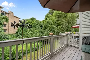 565 Quaker Ln, West Warwick, RI 02893 - Photo 7
