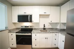 366 Main St, Warren, RI 02885 - Photo 3