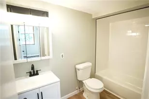 366 Main St, Warren, RI 02885 - Photo 9