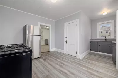 13 Chestnut Street, Cranston, RI 02910 - Photo 9