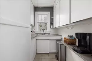 13 Chestnut St, Cranston, RI 02910 - Photo 19