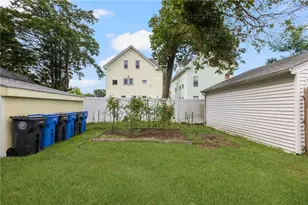 13 Chestnut St, Cranston, RI 02910 - Photo 39