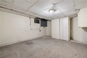 13 Chestnut St, Cranston, RI 02910 - Photo 35