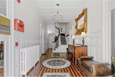 1 Red Cross Avenue #10, Newport, RI 02840 - Photo 5